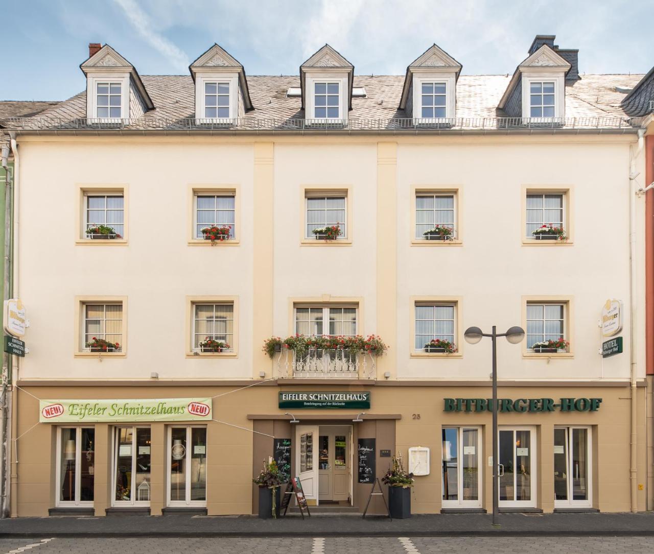 Hotel Bitburger Hof Exterior photo